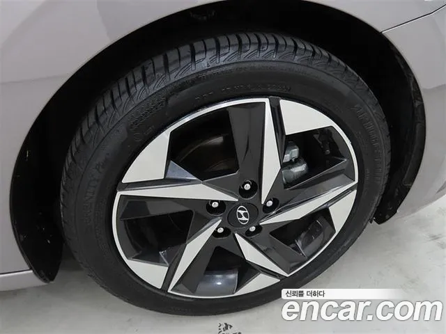 Hyundai Avante — фото 20