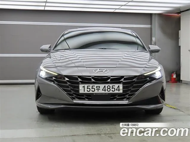 Hyundai Avante — фото 2