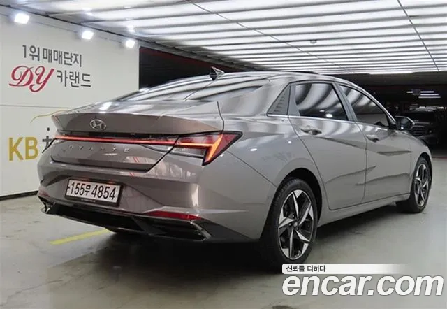Hyundai Avante — фото 4