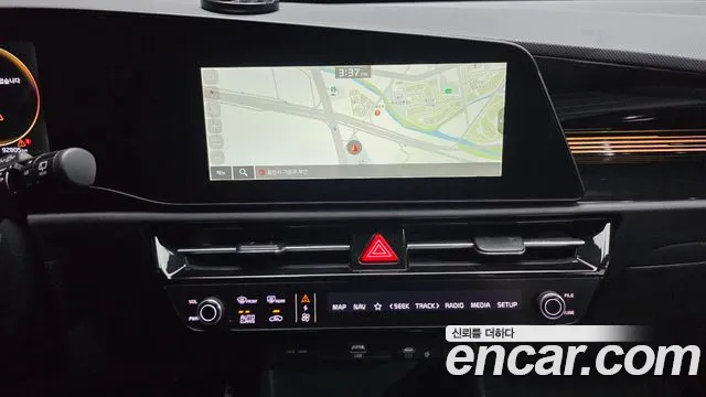 Kia Niro — фото 13