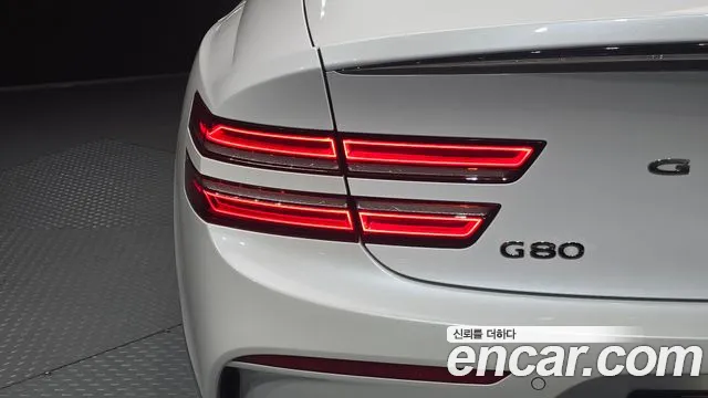 Genesis G80 — фото 23