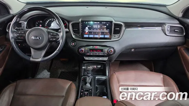 Kia Sorento — фото 7