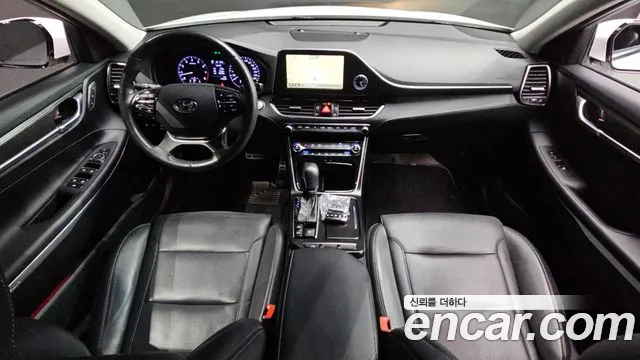 Hyundai Grandeur — фото 7