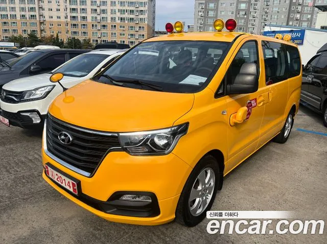 Hyundai Starex — фото 1