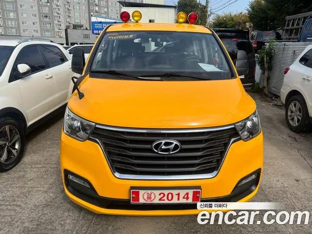 Hyundai Starex — фото 3
