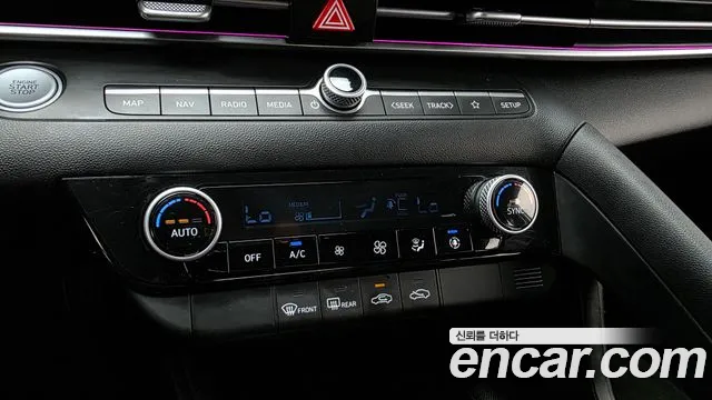 Hyundai Avante — фото 18