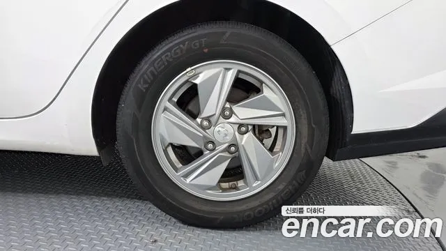 Hyundai Avante — фото 21