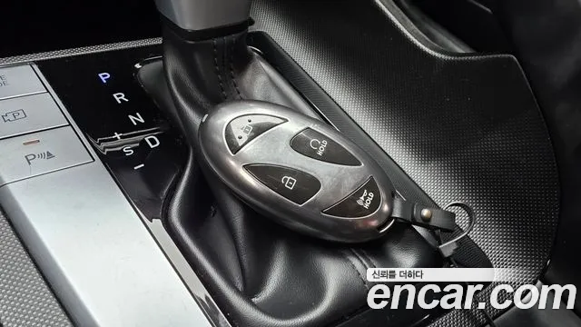 Hyundai Avante — фото 32