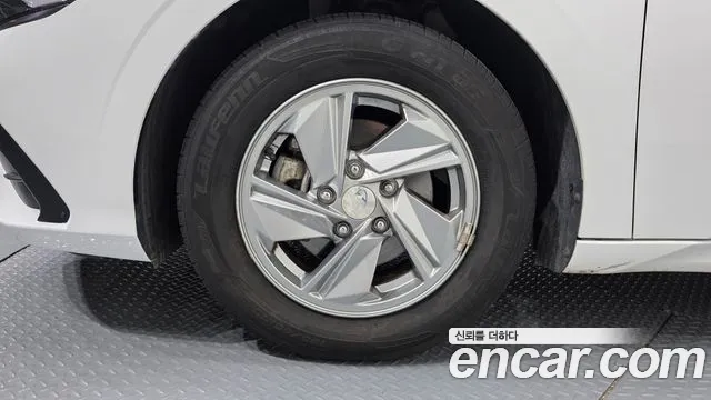 Hyundai Avante — фото 4