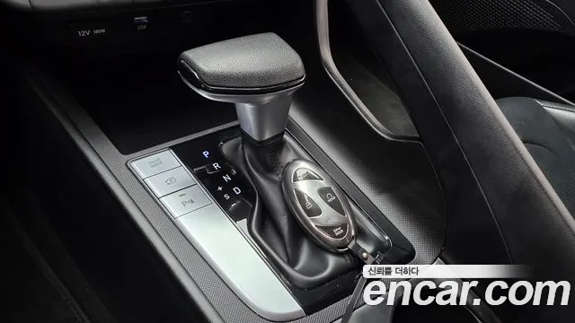 Hyundai Avante — фото 8