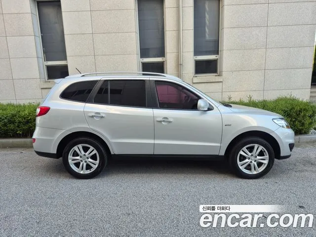 Hyundai Santa Fe — фото 14
