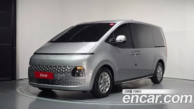 Hyundai Staria — фото 1