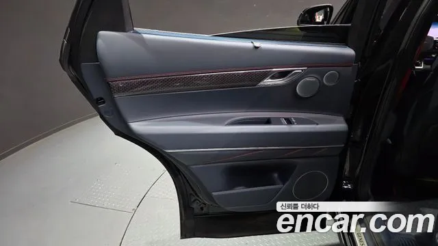 Genesis GV80 — фото 25