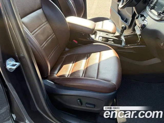 Kia Sorento — фото 11