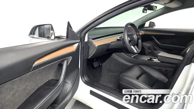 Tesla Model 3 — фото 10