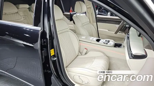 Genesis G90 — фото 26