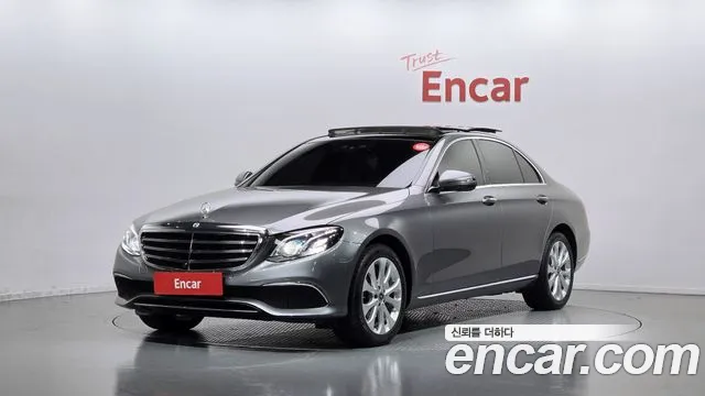 Mercedes-Benz E-Class — фото 1