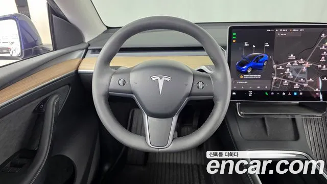 Tesla Model Y — фото 13