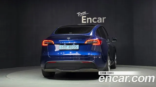 Tesla Model Y — фото 4