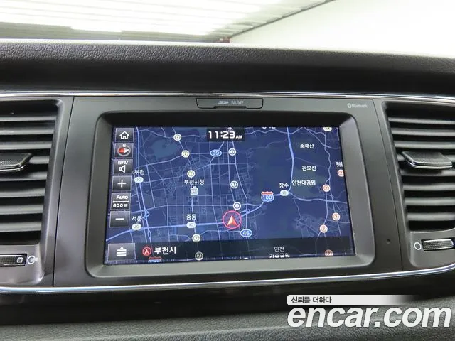 Kia Carnival — фото 11