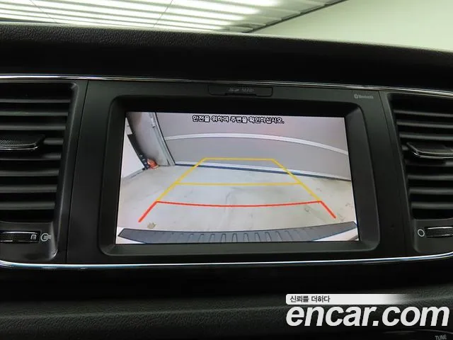 Kia Carnival — фото 12