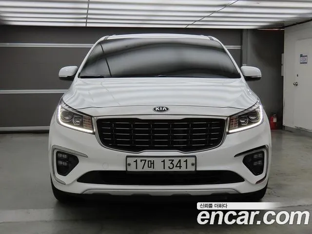 Kia Carnival — фото 2
