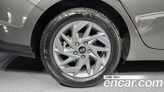 Hyundai Avante — фото 5
