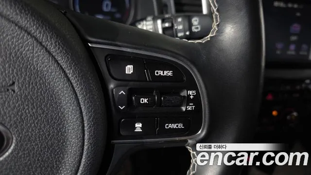 Kia Niro — фото 16