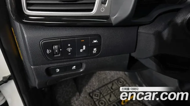 Kia Niro — фото 20