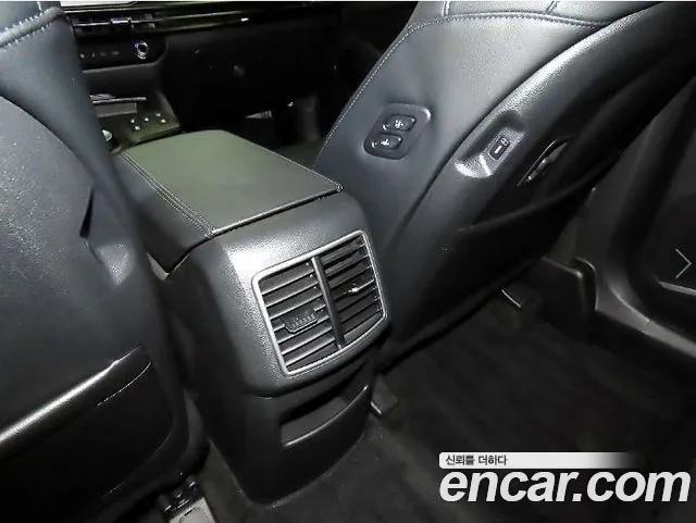 Kia Sportage — фото 16