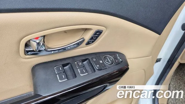 Kia Carnival — фото 17