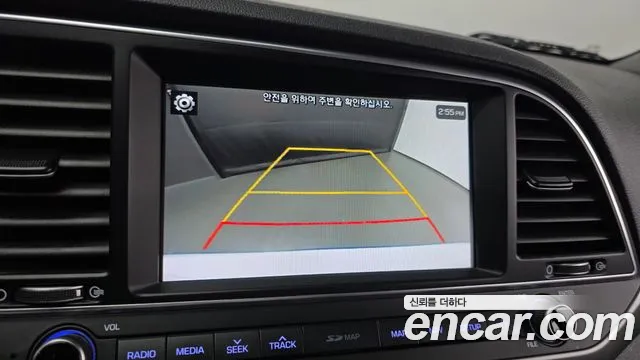 Hyundai Avante — фото 15