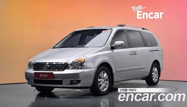 Kia Carnival — фото 20