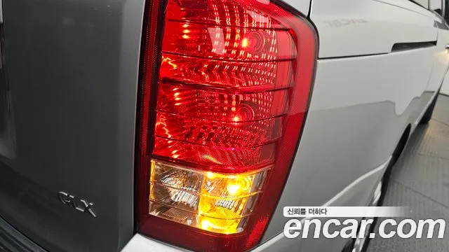 Kia Carnival — фото 23