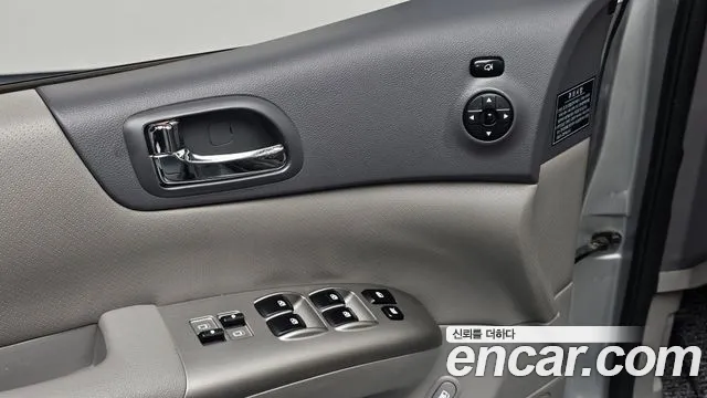 Kia Carnival — фото 30