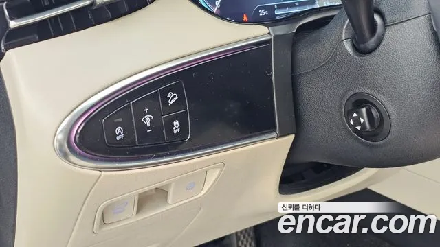 Genesis GV70 — фото 16