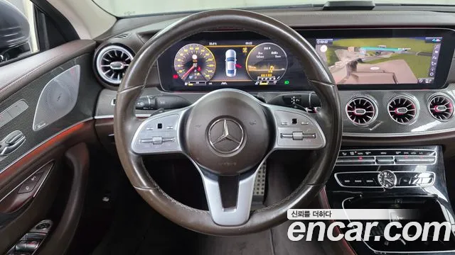 Mercedes-Benz CLS-Class — фото 13