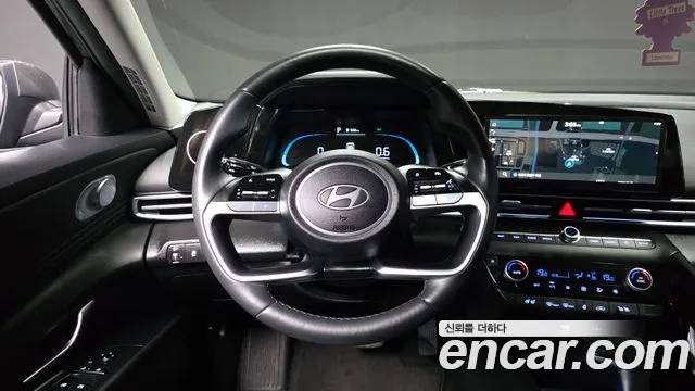 Hyundai Avante — фото 13