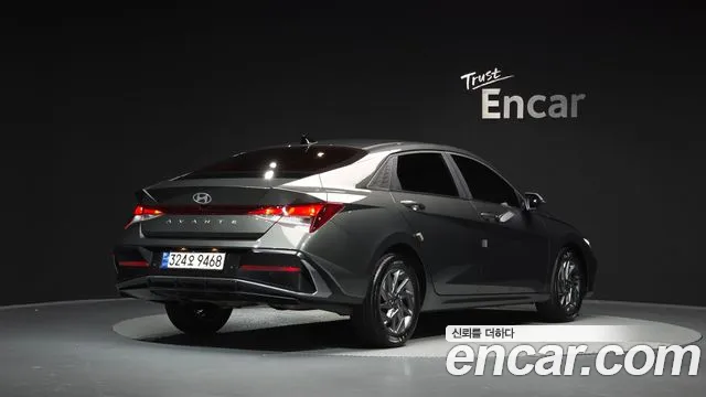 Hyundai Avante — фото 2