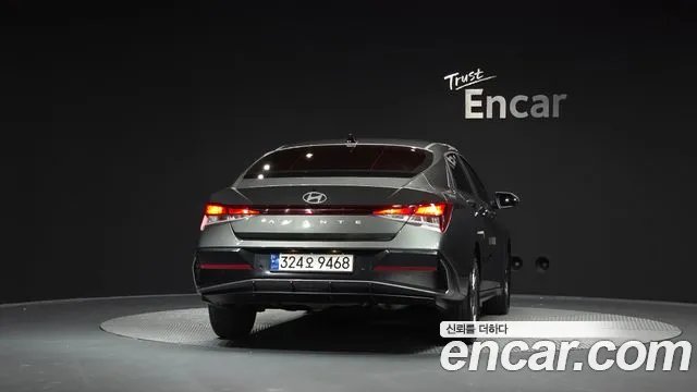 Hyundai Avante — фото 4