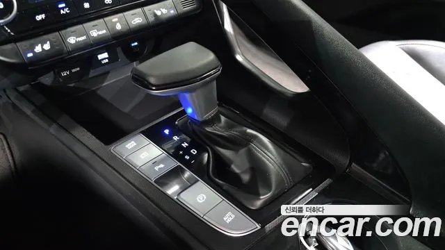 Hyundai Avante — фото 9