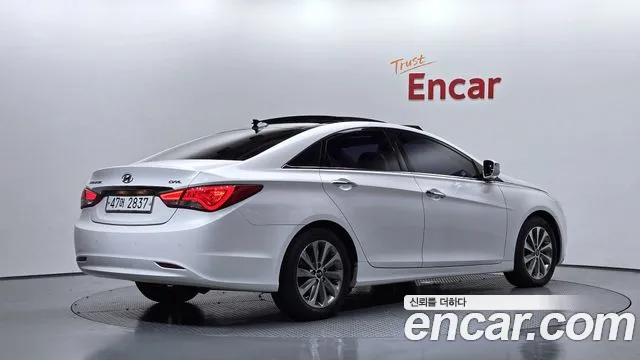 Hyundai Sonata — фото 2
