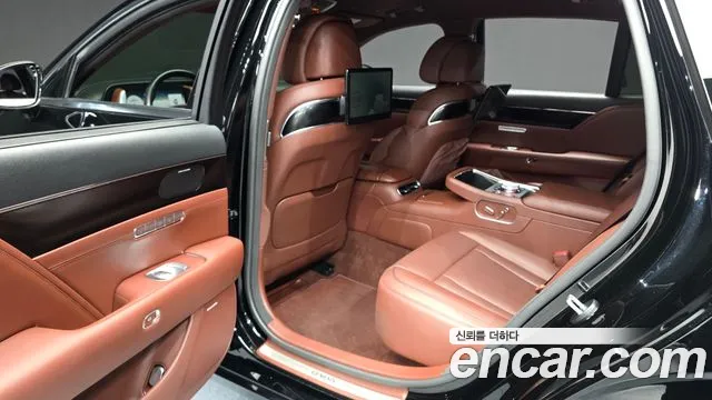 Genesis G90 — фото 12