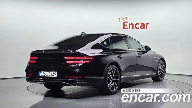 Genesis G80 — фото 1