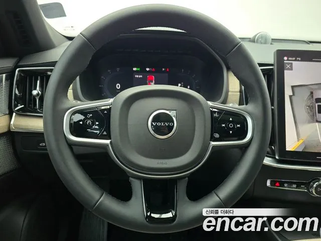 Volvo XC90 — фото 12