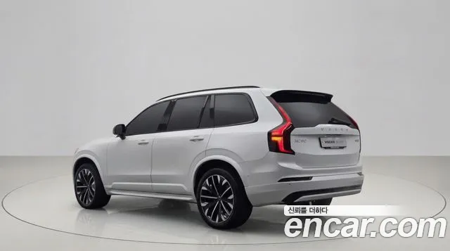 Volvo XC90 — фото 4
