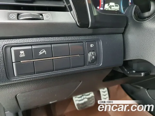 KG_Mobility_Ssangyong Rexton — фото 17