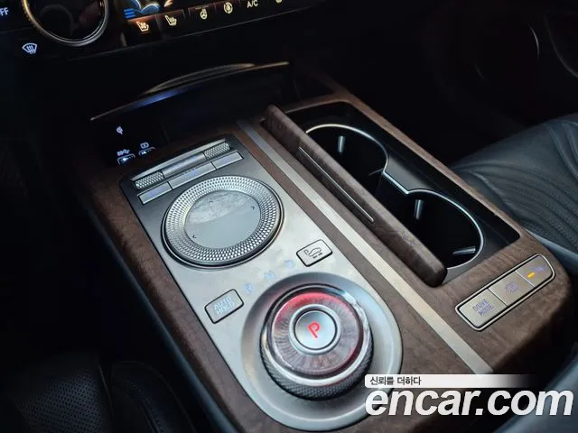 Genesis G80 — фото 18
