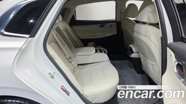 Hyundai Grandeur — фото 10