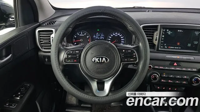 Kia Sportage — фото 13